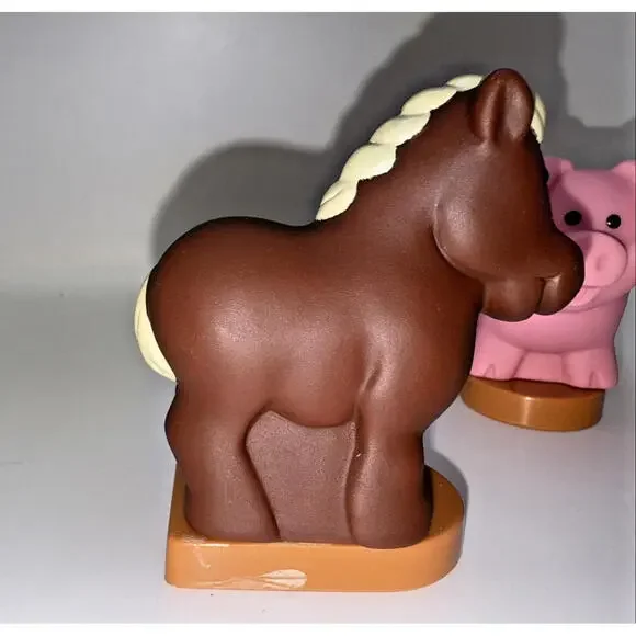 Vintage Milton Bradley Farm Families Replacement Animals ONLY Parts - Picture 5 of 6